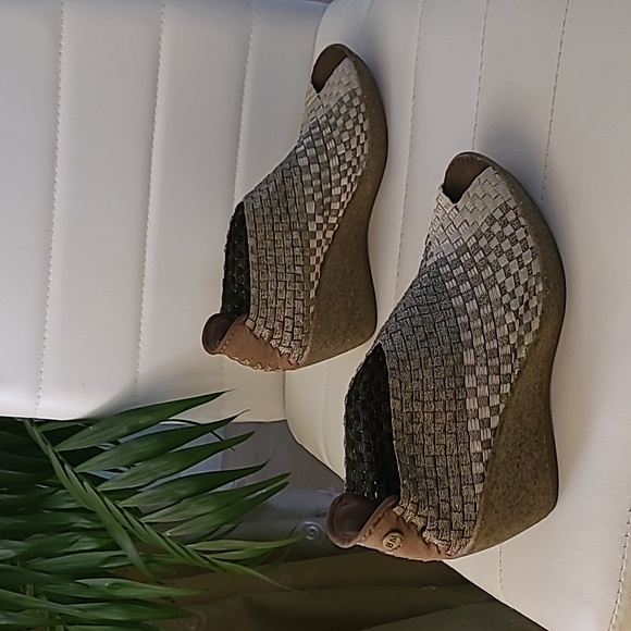 BM Platform Wedges ❤️ - Picture 2 of 8